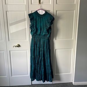 Lulu’s green tiered dress